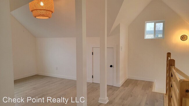 Foto del edificio - 2 br, 1 bath House - 4115 NE 70th Ave #B