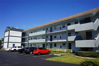 Building Photo - 8330 Sands Point Blvd