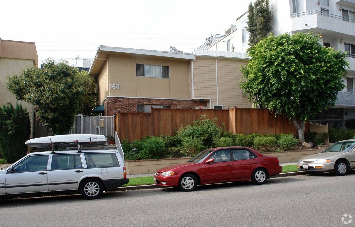 Building Photo - 1611 Glendon Ave