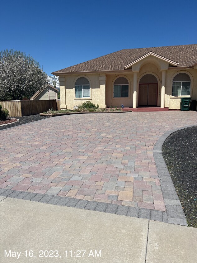 924 Springfield Dr, Gardnerville, NV 89460 House Rental in