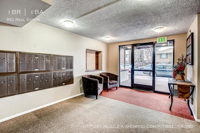 Building Photo - 3550 S Pennsylvania St