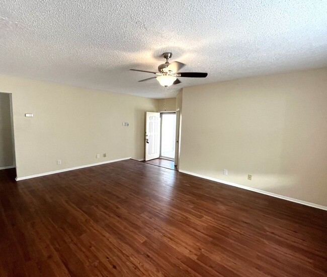 Building Photo - 7319 HUNTSMAN RUN