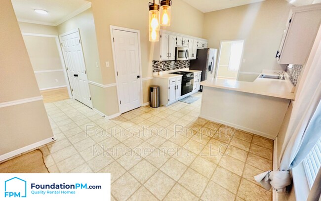 Building Photo - 3617 Polly Dr