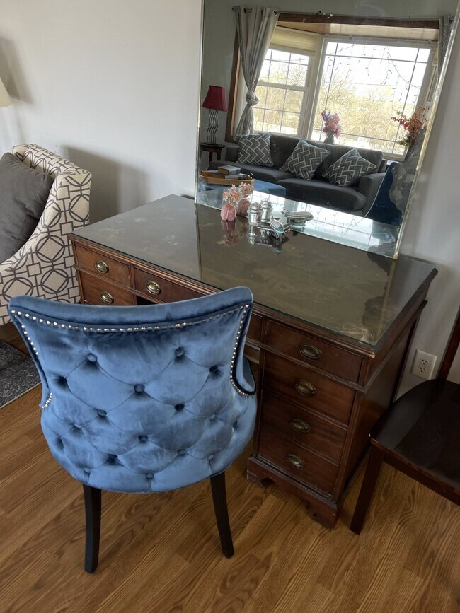 check out the view from the front window (as seen in the mirror!) - 5120 Hiawatha Ave