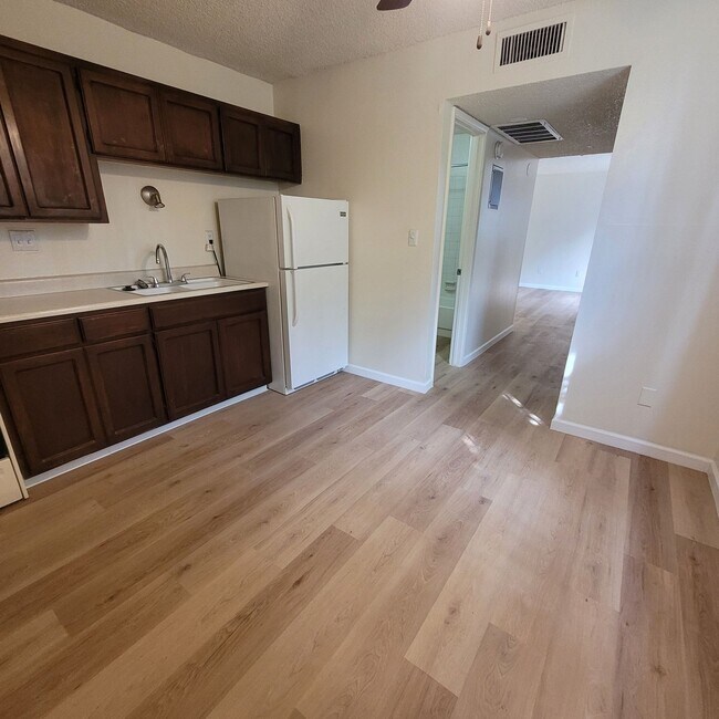 Foto del edificio - Bella Flora Apartments