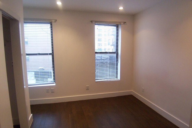 Foto del edificio - 440 Tenth Avenue