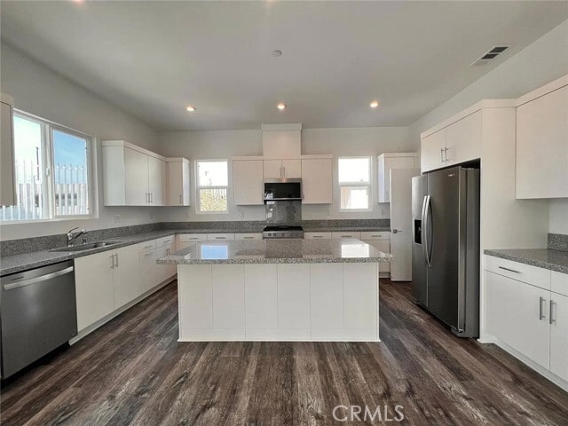 Building Photo - 1118 W Cara Dr