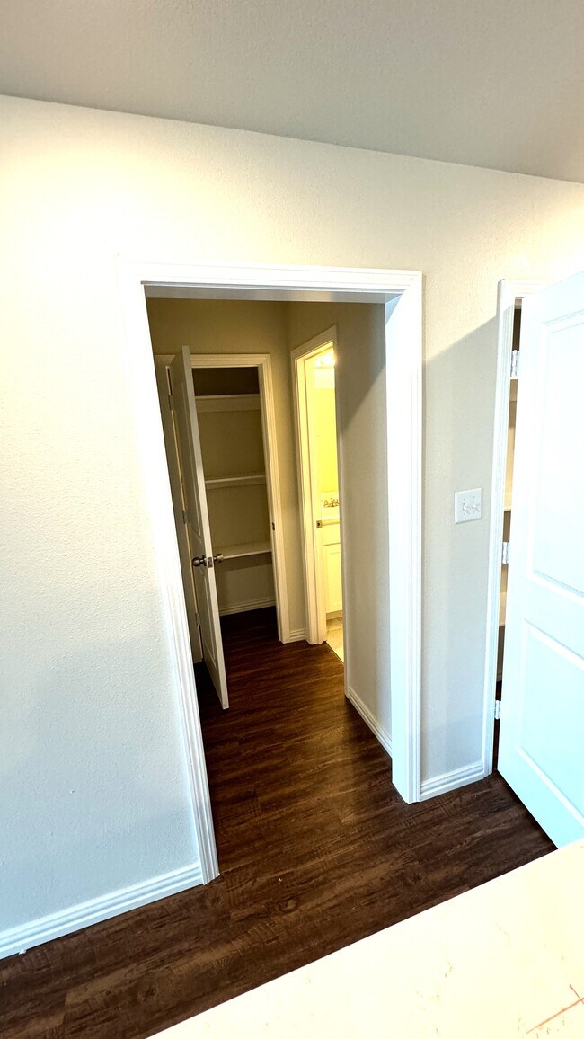 6219 Roby Dr, Arlington, TX 76001 Townhome Rentals in Arlington TX