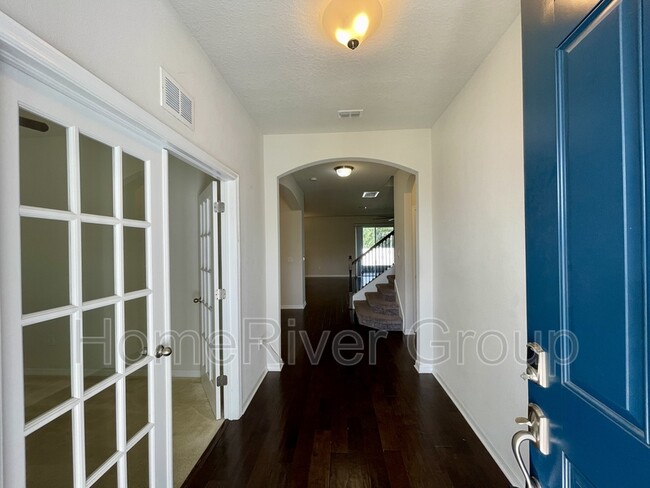 Foto del edificio - 11310 Leland Groves Dr