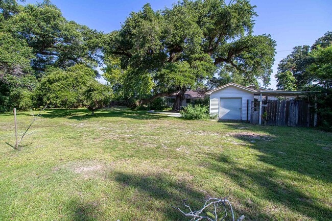 Building Photo - 1316 Old Spanish Trail