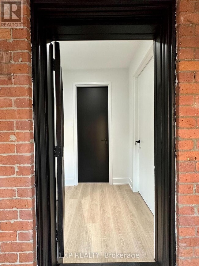 Building Photo - 24 St Clair Gardens