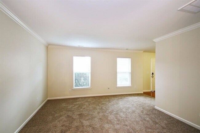 Foto del edificio - 1002 Bridleside Dr