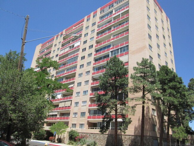 Foto del edificio - 1331 Park Ave SW
