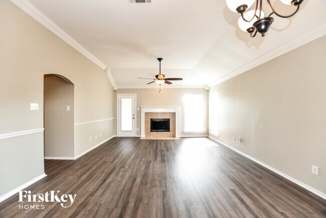 Foto del edificio - 600 Oak Hollow Trail