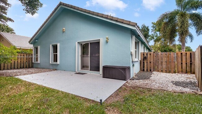 Foto del edificio - 2957 Quail Run Ln