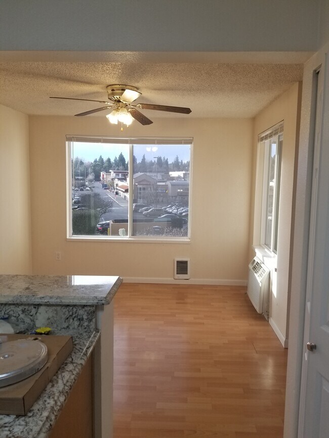 Foto del edificio - 9028 25th Ave SW