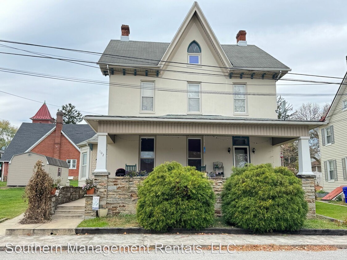 Primary Photo - 1 br, 1 bath House - 102 N Front St 3rd Fl
