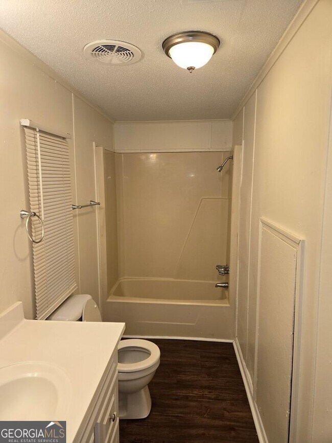 Foto del edificio - 443 Witherington Cir