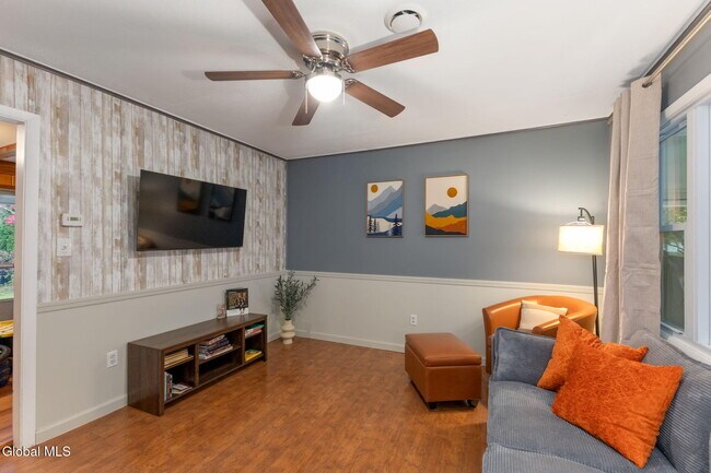 Foto del edificio - 56 Monroe St