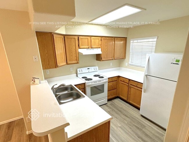 Building Photo - 11812 E Kepner Dr