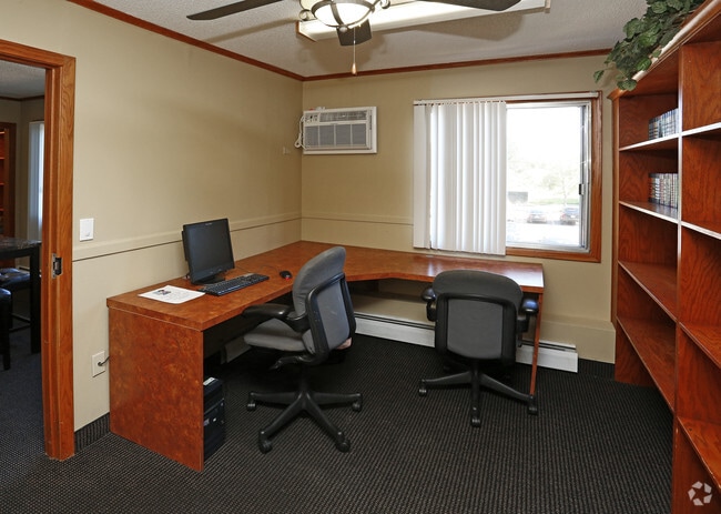 Building Photo - Bradley House Apartments