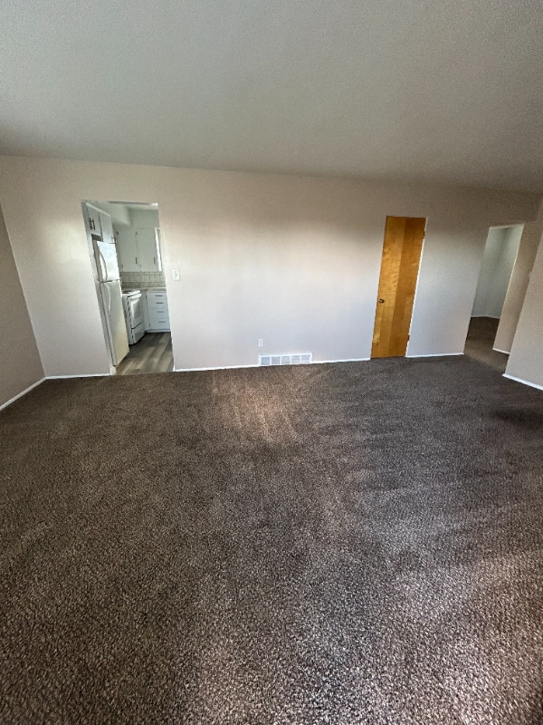 Foto del edificio - 4250 3rd Ave N