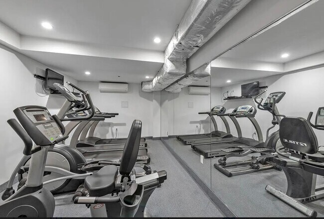 Foto del edificio - 4312 214th Pl