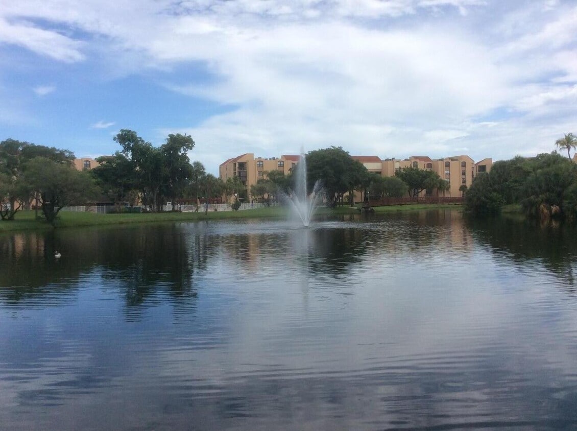 955 Dotterel Rd Unit 2307, Delray Beach, FL 33444 Condo for Rent in