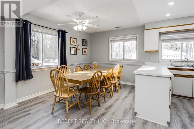 Photo du bâtiment - 910 Concession Rd 17 W