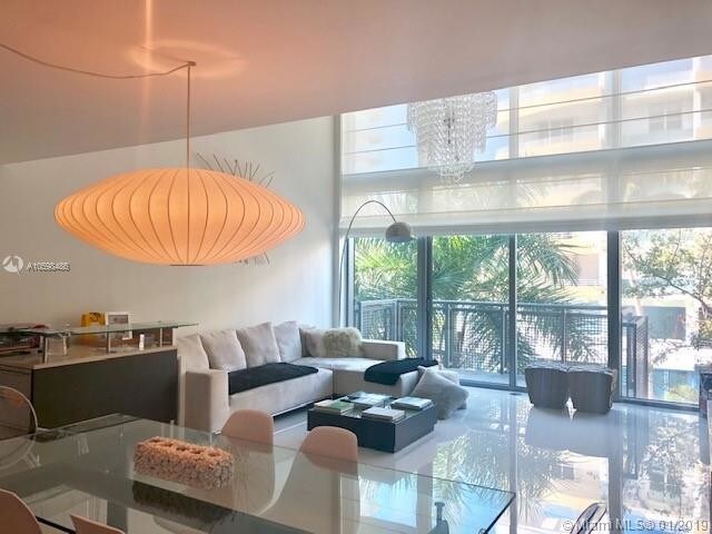 6000 Collins Ave 344 - 6000  Collins Ave  344