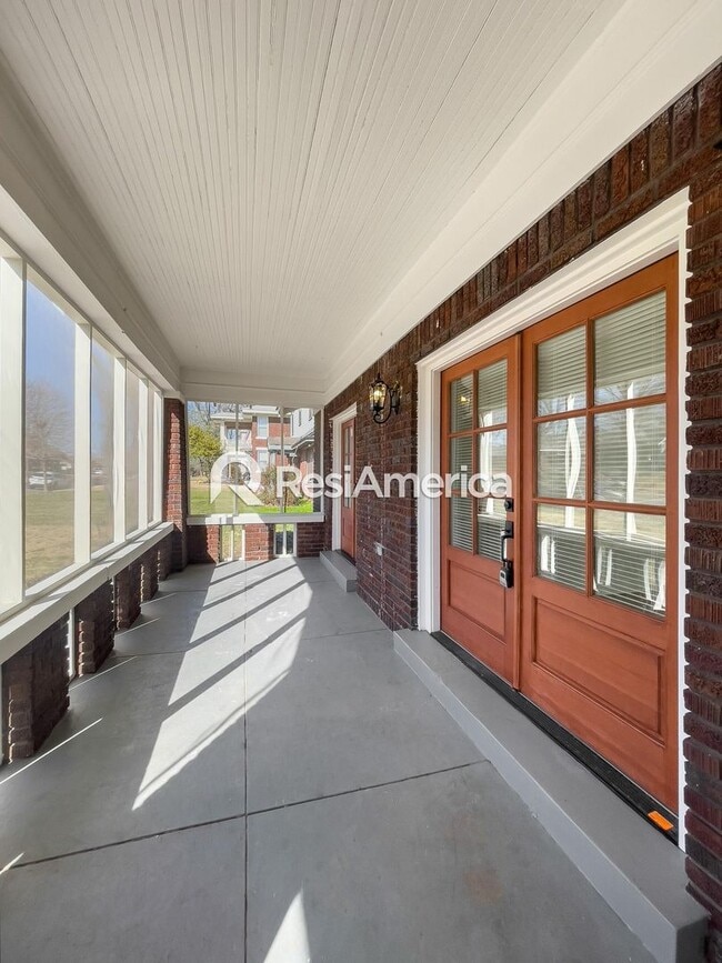 Photo - Stunning New Renovation in Midtown House