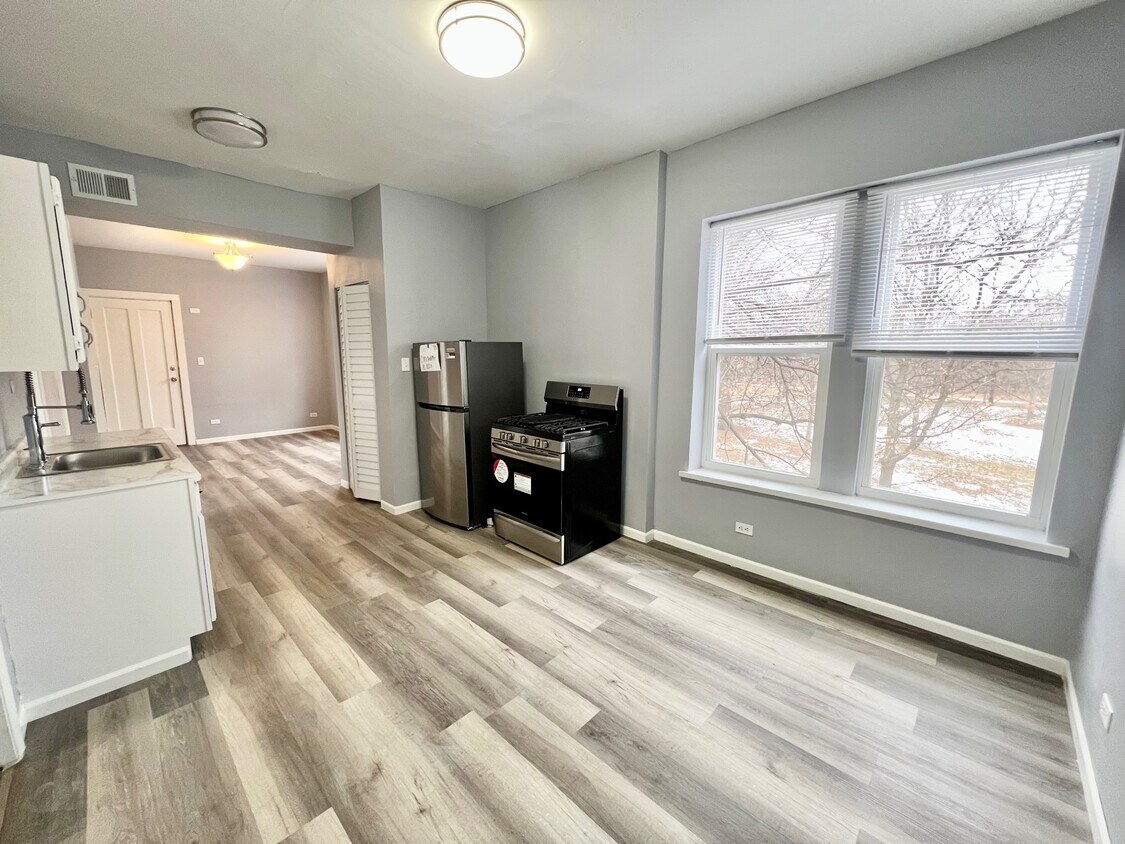 Foto principal - 2102 W 37th St