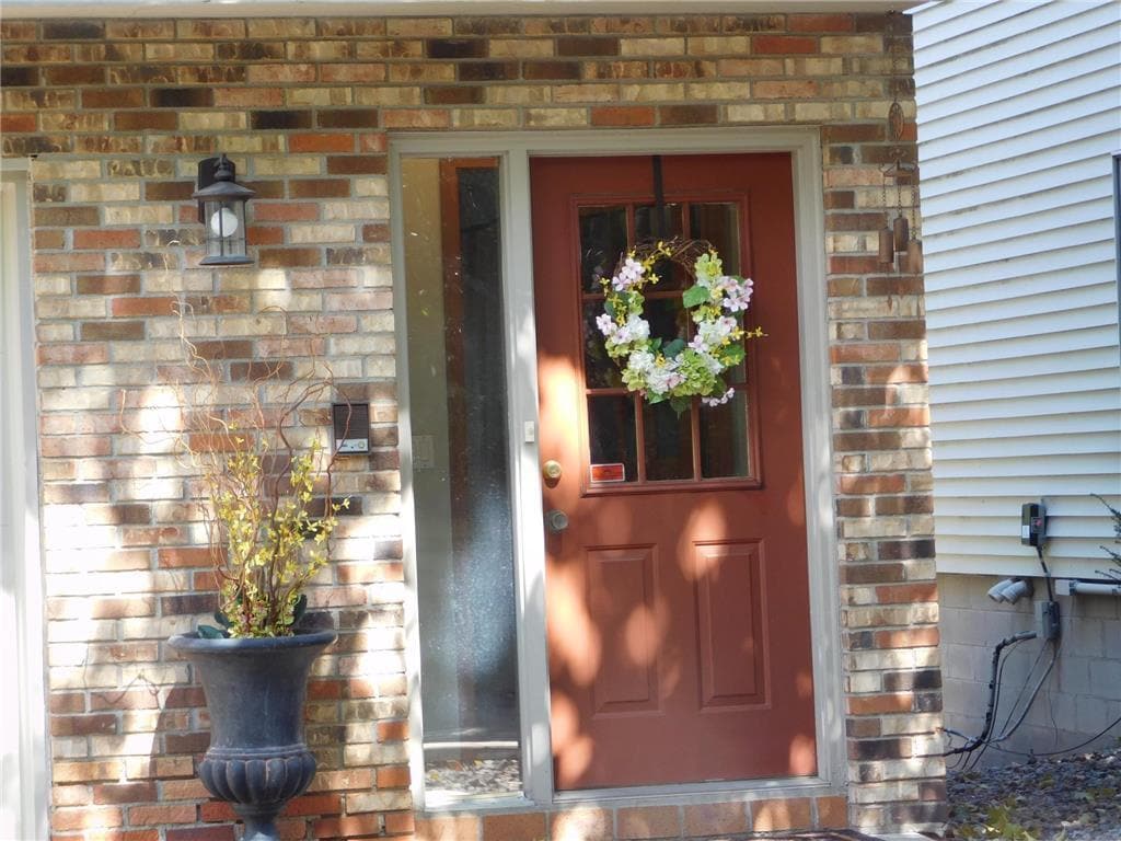 Foto principal - 53 Garden Dr