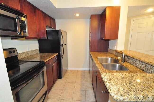 Building Photo - 5160 Conroy Rd