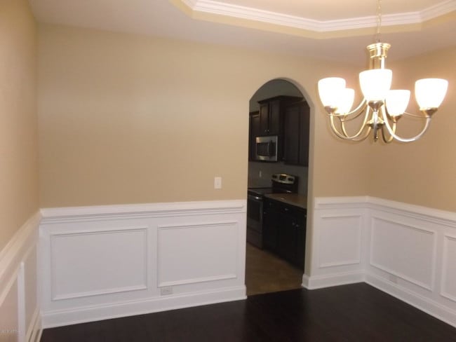 Building Photo - 274 SW Plantation Dr