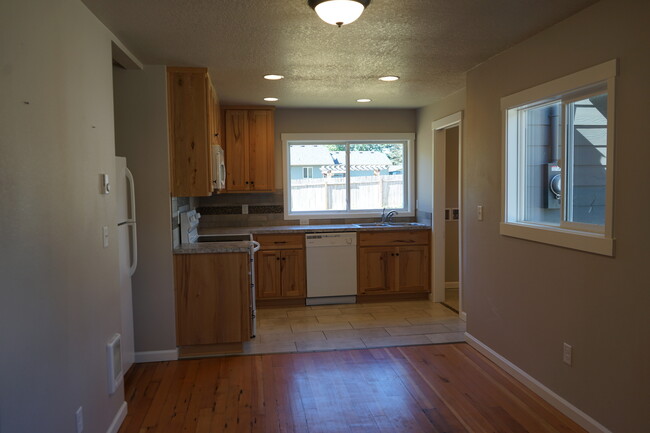 Foto del edificio - Charming Yacolt Home w/ Updates Throughout...