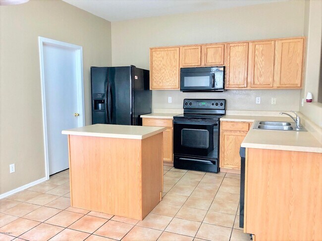 Building Photo - 1921 E Desert Moon Trail