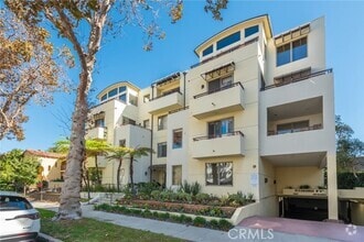 Building Photo - 130 N Swall Dr