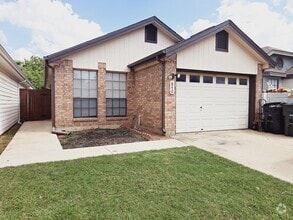 Building Photo - 840 Topaz Ln
