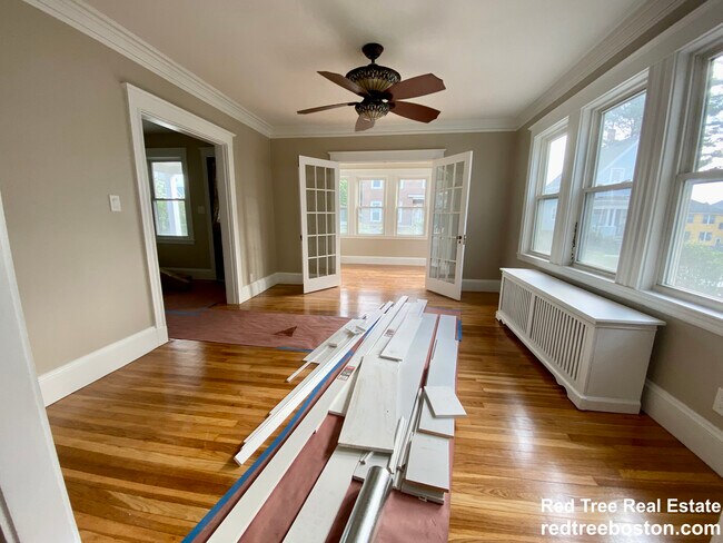Building Photo - 293 Beech St