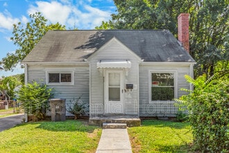 Building Photo - 908 Roosevelt St