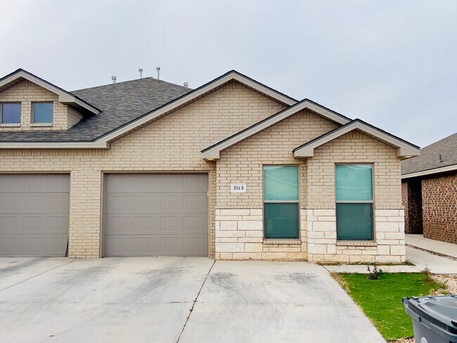 Foto del edificio - Modern 3-Bedroom Duplex in West Lubbock