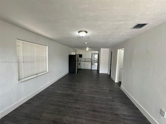 Building Photo - 1828 NW 45th St
