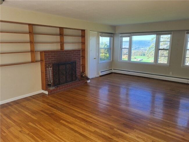 Foto del edificio - 1187 Ridge Rd