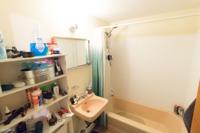 Building Photo - 1 br, 2 bath  - 195 Kent Street