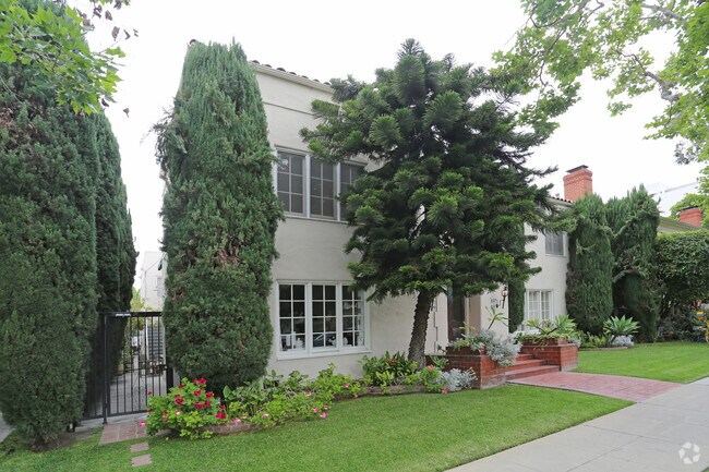 Building Photo - 139 S Bedford Dr