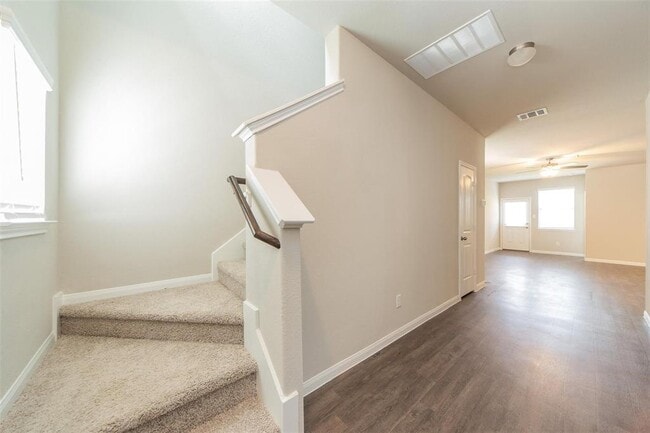Building Photo - 2915 Orchid Ranch Dr
