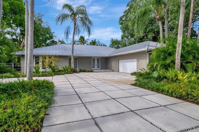 Foto del edificio - 5765 SW 84th St