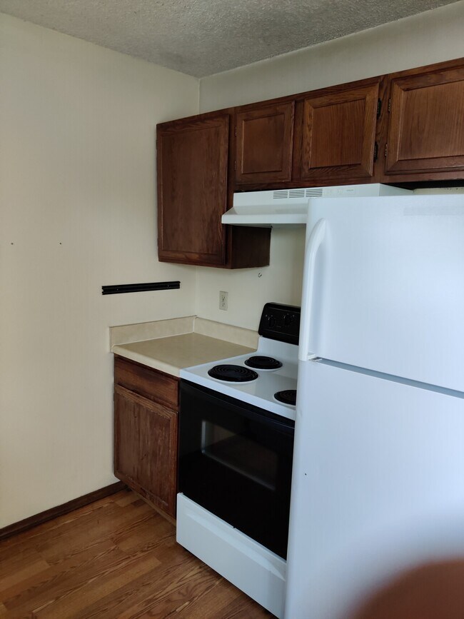 Building Photo - 9108 E Funston 67207