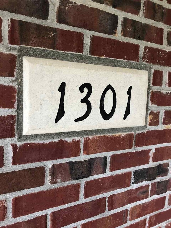 Foto del edificio - 1301 Cobble Creek Cir